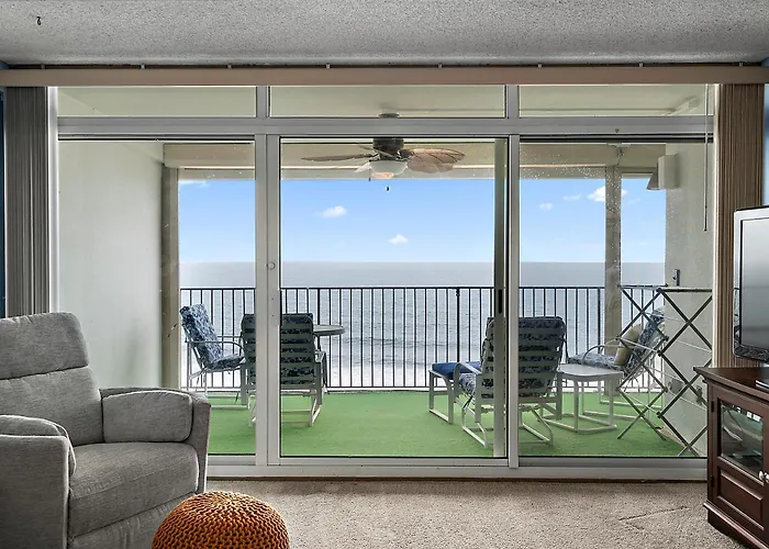 Towers -3 Bedroom With Indoor Pool!