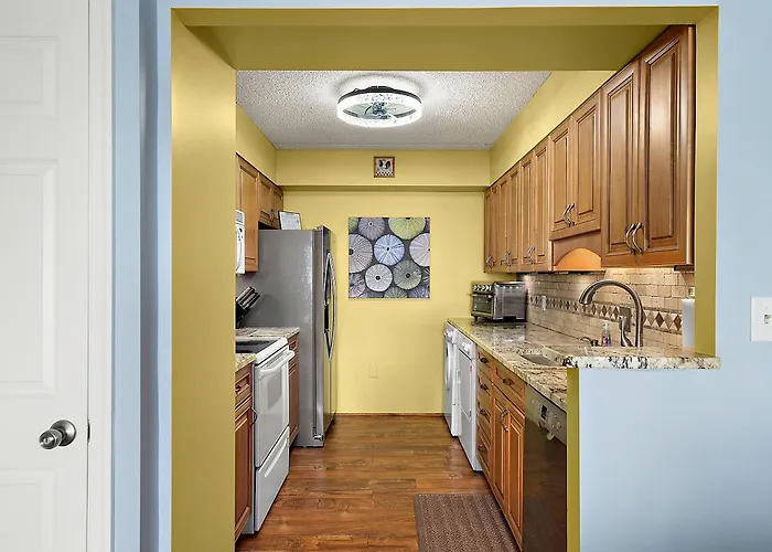 Towers -3 Bedroom With Indoor Pool! Holiday home *